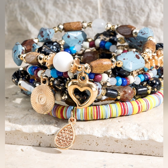 Multi Color & Stone Color Beaded Stretch Bracelet Set w Gold Tone Heart Pendant - Picture 3 of 3